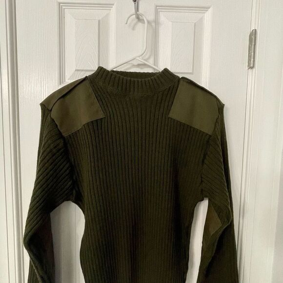 DSCP U.S. Military Service 100% Wool Sweater w/ Epaulets - Olive Green - Size 38 - Picture 5 of 10